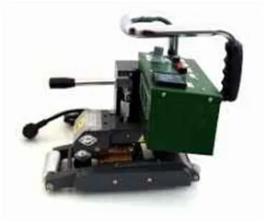 Geosynthetic welding machine