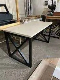 Sochma materiallarni tortish stoli